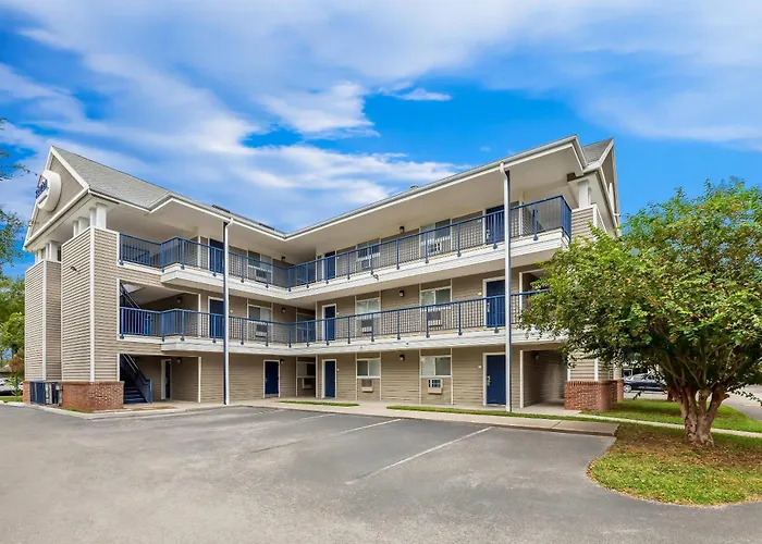 Birch Hill Suites - Lakeland